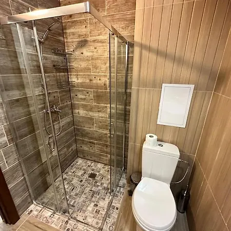 Belvedere Club Place *